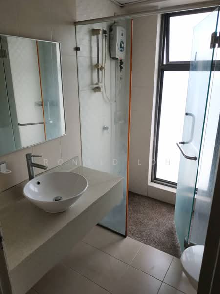 Service Residence for Sale at D'Alamanda - Ronald Loh - Bathroom - PropertyGuru.com.my