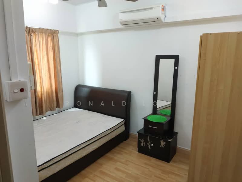 Service Residence for Sale at D'Alamanda - Ronald Loh - Bedroom - PropertyGuru.com.my