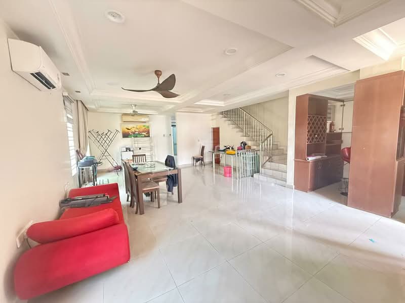 Rumah Teres 2 Tingkat untuk Disewa di Rawang Perdana 2 (Rawang) - SK Luk - Living Room - PropertyGuru.com.my