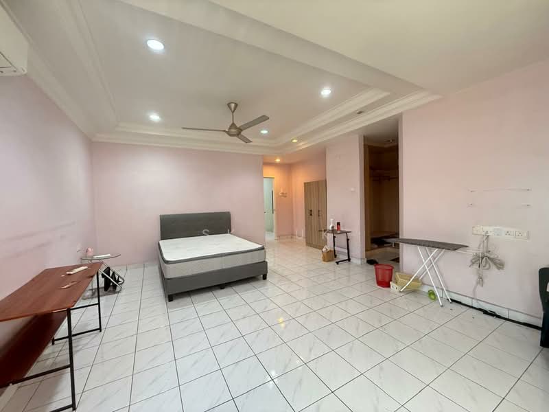 Rumah Teres 2 Tingkat untuk Disewa di Rawang Perdana 2 (Rawang) - SK Luk - Bedroom - PropertyGuru.com.my