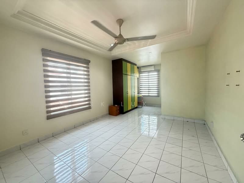 Rumah Teres 2 Tingkat untuk Disewa di Rawang Perdana 2 (Rawang) - SK Luk - Bedroom - PropertyGuru.com.my