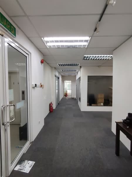 Shop / Office for Rent in Puchong (Selangor) - KY Lau - Corridor - PropertyGuru.com.my