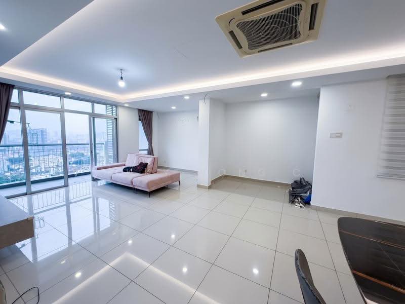 Kondominium untuk Dijual di Sky Vista Residency - Vickky Wong CF - Living Room - PropertyGuru.com.my