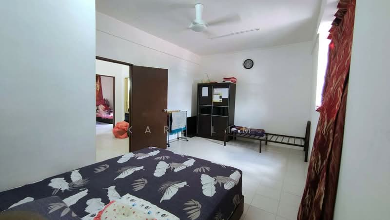Rumah Teres 2 Tingkat untuk Dijual di Taman Scientex Pasir Gudang (Pasir Gudang) - Karl Lim - Bedroom - PropertyGuru.com.my