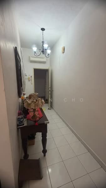Apartment for Sale at Taman Lembah Maju 600 Apartment - Bryan Cho - Corridor - PropertyGuru.com.my