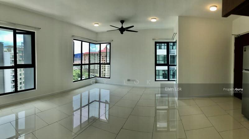 Servis Apartment untuk Dijual di Three33 Residence - CY Lok - Living Room - PropertyGuru.com.my