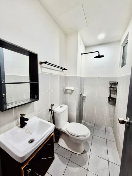 Servis Apartment untuk Disewa di Kita Impian @ Cybersouth - Kar Hooi - Bathroom - PropertyGuru.com.my