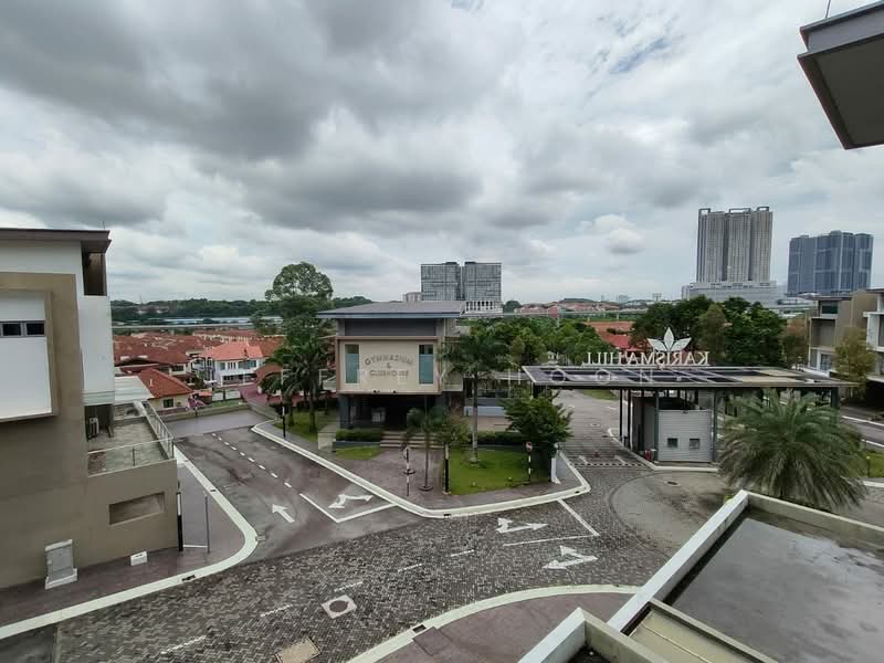 Terraced House for Sale in Bandar Putra Permai (Seri Kembangan) - Jeffrey Hoon - Exterior - PropertyGuru.com.my