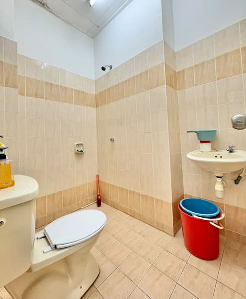 2-storey Terraced House for Sale in Bandar Indahpura (Kulai) - Elaine Sim - Bathroom - PropertyGuru.com.my