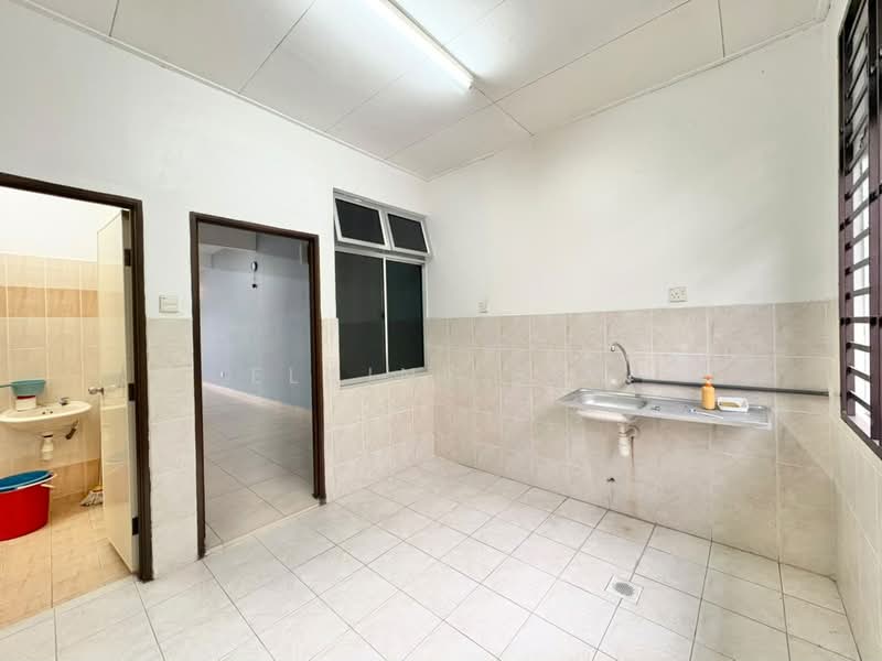 2-storey Terraced House for Sale in Bandar Indahpura (Kulai) - Elaine Sim - Bathroom - PropertyGuru.com.my