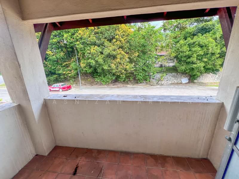 2-storey Terraced House for Sale in Alam Damai (Cheras) - Masnizah Arifin - Balcony - PropertyGuru.com.my