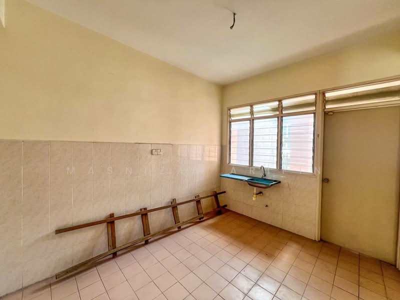 2-storey Terraced House for Sale in Alam Damai (Cheras) - Masnizah Arifin - Kitchen - PropertyGuru.com.my