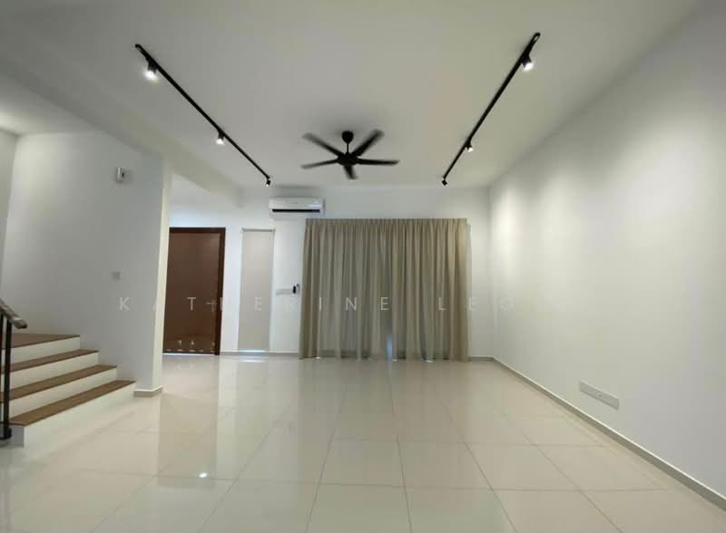 Rumah Teres 2 Tingkat untuk Disewa di Bandar Gamuda Gardens (Rawang) - Katherine Leong - Living Room - PropertyGuru.com.my