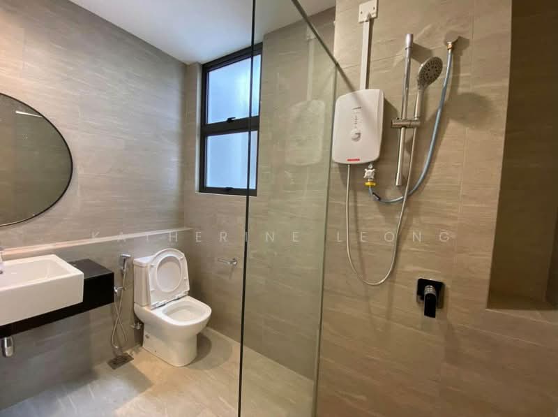 Rumah Teres 2 Tingkat untuk Disewa di Bandar Gamuda Gardens (Rawang) - Katherine Leong - Bathroom - PropertyGuru.com.my