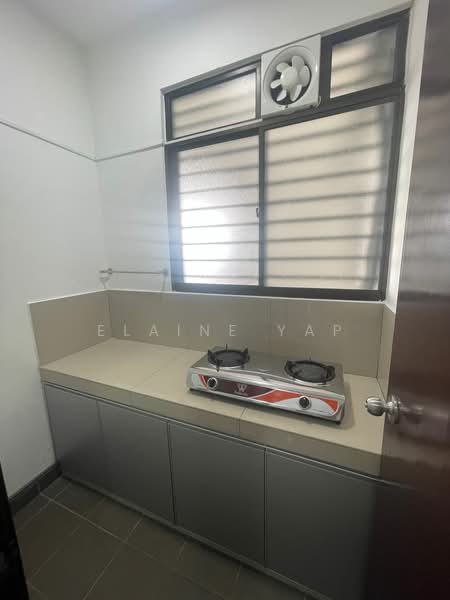 Condominium for Rent at Residensi Zamrud - Elaine Yap - Kitchen - PropertyGuru.com.my