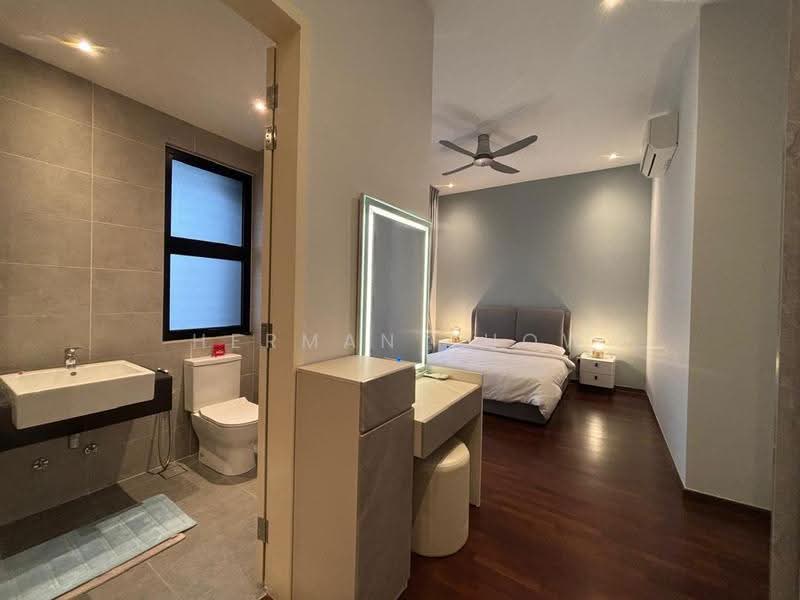 Semi-Detached House for Sale in Eco Ardence (Setia Alam) - Herman Thow - Bathroom - PropertyGuru.com.my