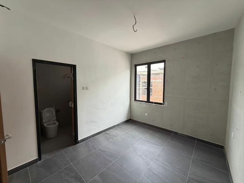 3-storey Terraced House for Sale in Kulai (Johor) - Elaine Sim - Bathroom - PropertyGuru.com.my