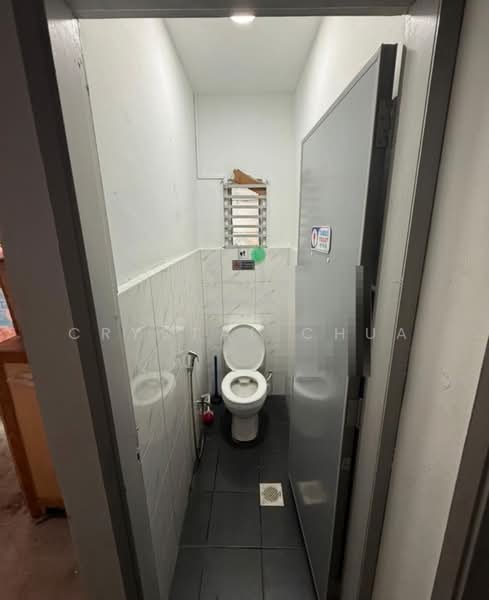 Shop for Rent in Bandar Menjalara (Kuala Lumpur) - Crystal Chua - Bathroom - PropertyGuru.com.my