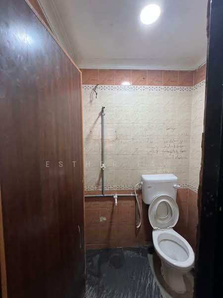 Shop for Sale in Taman Maluri (Cheras) - Esther Law - Bathroom - PropertyGuru.com.my