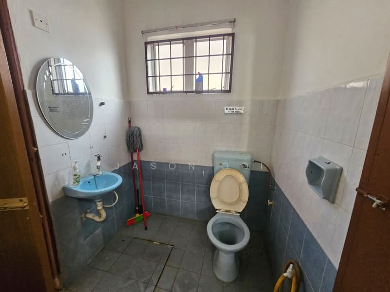 Rumah Teres 2-Tingkat untuk Disewa di Putra Heights (Subang Jaya) - Jason Ooi - Bathroom - PropertyGuru.com.my