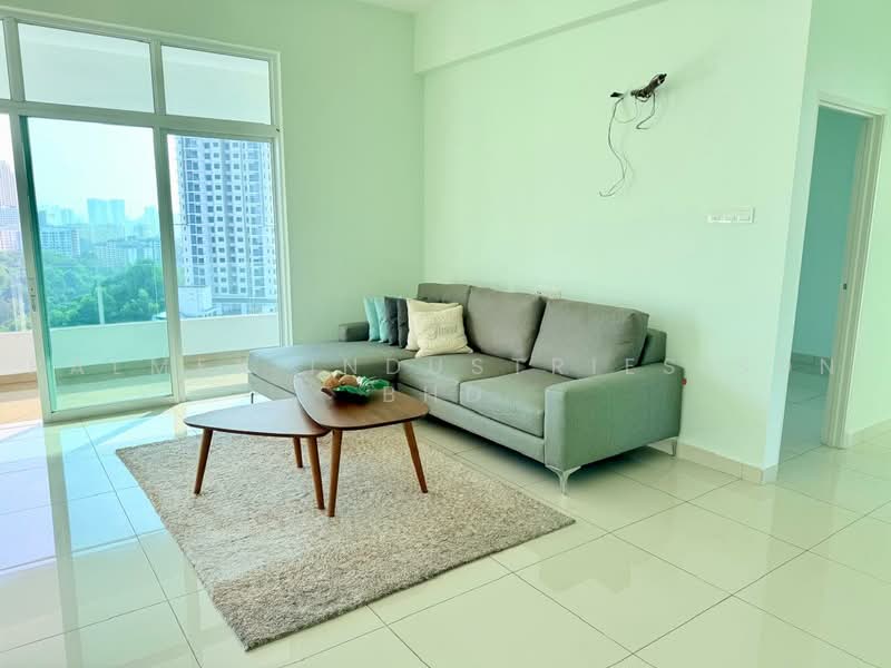 Kondominium untuk Dijual di D'Zone Condominium - Palmex Industries Sdn Bhd - Living Room - PropertyGuru.com.my