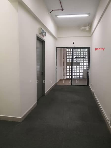 Servis Apartment untuk Dijual di SetiaWalk - Eddy TAN - Corridor - PropertyGuru.com.my