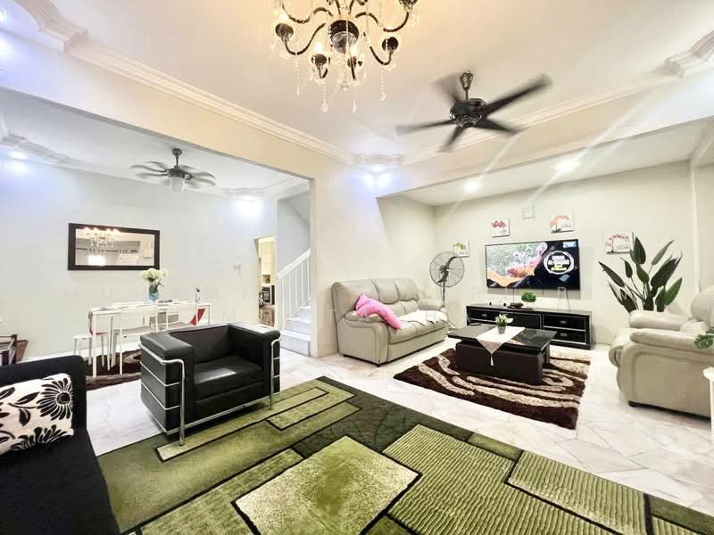 Rumah Teres 2 Tingkat untuk Dijual di Taman Rakan (Kajang) - Muhammed Nazri bin Mustapha - Living Room - PropertyGuru.com.my