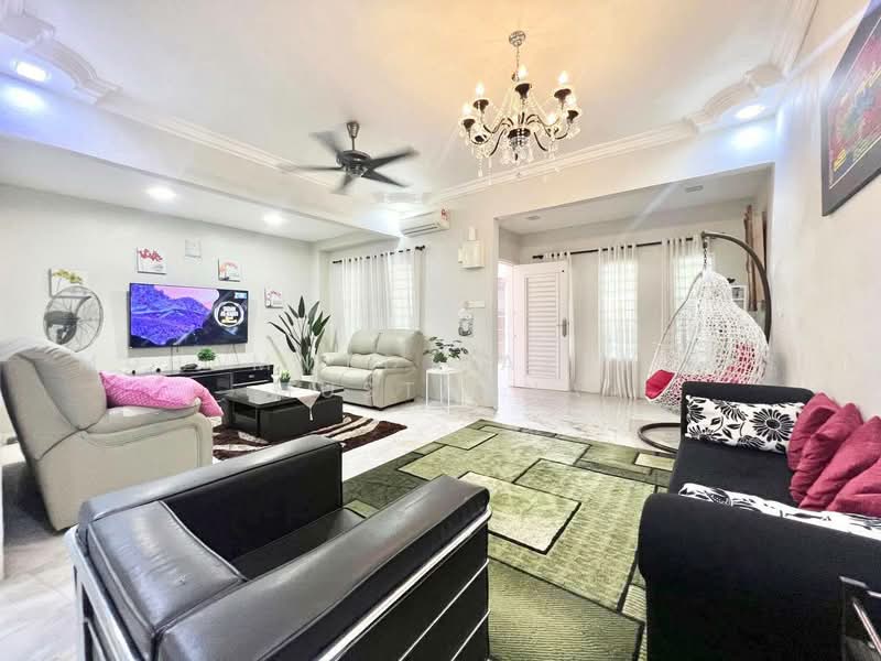 Rumah Teres 2 Tingkat untuk Dijual di Taman Rakan (Kajang) - Muhammed Nazri bin Mustapha - Living Room - PropertyGuru.com.my