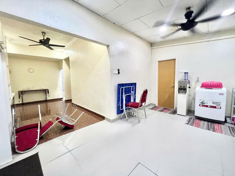 Rumah Teres 2 Tingkat untuk Dijual di Taman Rakan (Kajang) - Muhammed Nazri bin Mustapha - Living Room - PropertyGuru.com.my