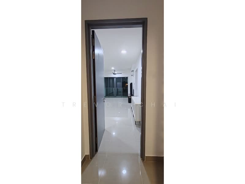 Servis Apartment untuk Dijual di Amerin Residence - Trevor Chai - Living Room - PropertyGuru.com.my
