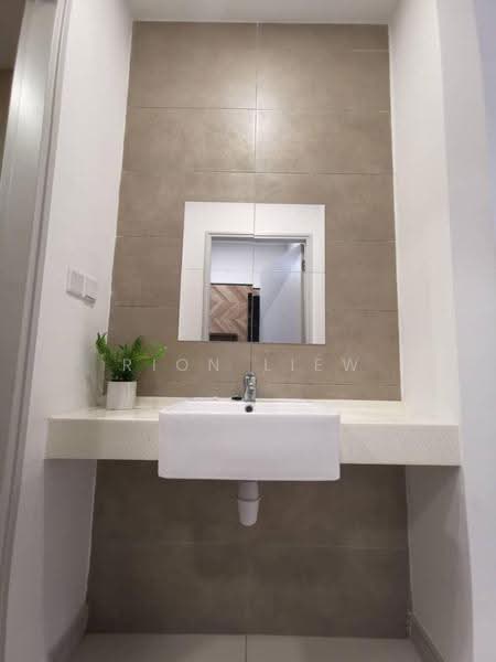 Kondominium untuk Disewa di Riana South - Rion Liew - Bathroom - PropertyGuru.com.my