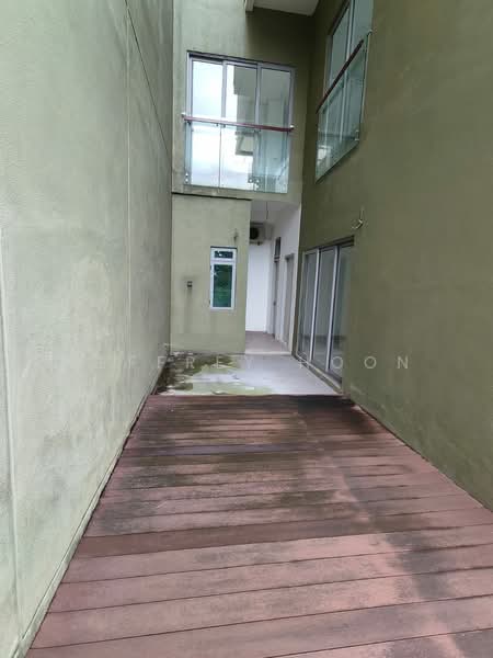 Rumah Teres 3 Tingkat untuk Dijual di Taman Equine (Seri Kembangan) - Jeffrey Hoon - Exterior - PropertyGuru.com.my