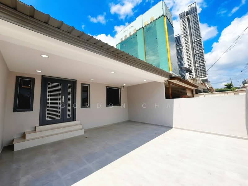 1-storey Terraced House for Sale in Taman Abad (Johor Bahru) - Gordon Chai - Exterior - PropertyGuru.com.my