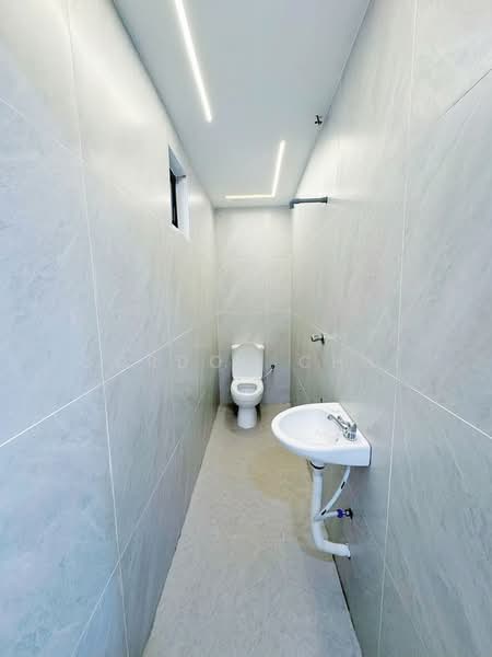 1-storey Terraced House for Sale in Taman Abad (Johor Bahru) - Gordon Chai - Bathroom - PropertyGuru.com.my