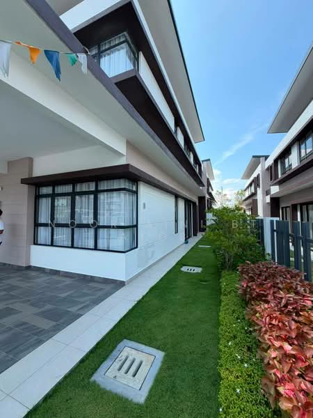 Rumah Berkembar untuk Dijual di Bangi (Selangor) - Noor Aini Bt Ayob - Exterior - PropertyGuru.com.my