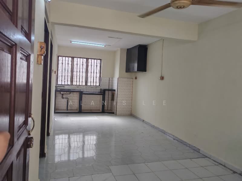Flat for Sale at Flat Taman Ungku Tun Aminah - Alanis Lee - PropertyGuru.com.my