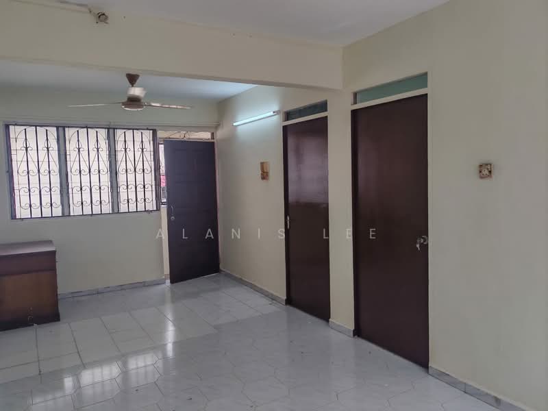 Flat for Sale at Flat Taman Ungku Tun Aminah - Alanis Lee - PropertyGuru.com.my
