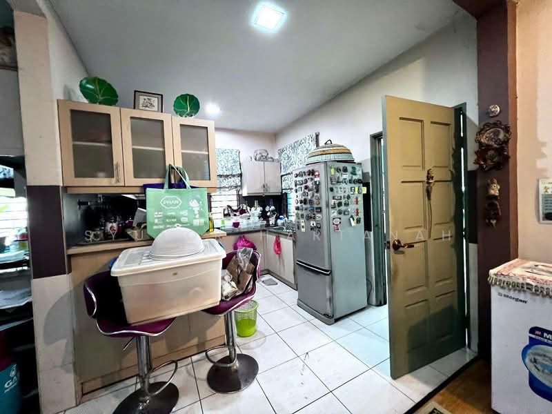 Rumah Teres 2 Tingkat untuk Dijual di Shah Alam (Selangor) - Syukor Hartanah - Kitchen - PropertyGuru.com.my