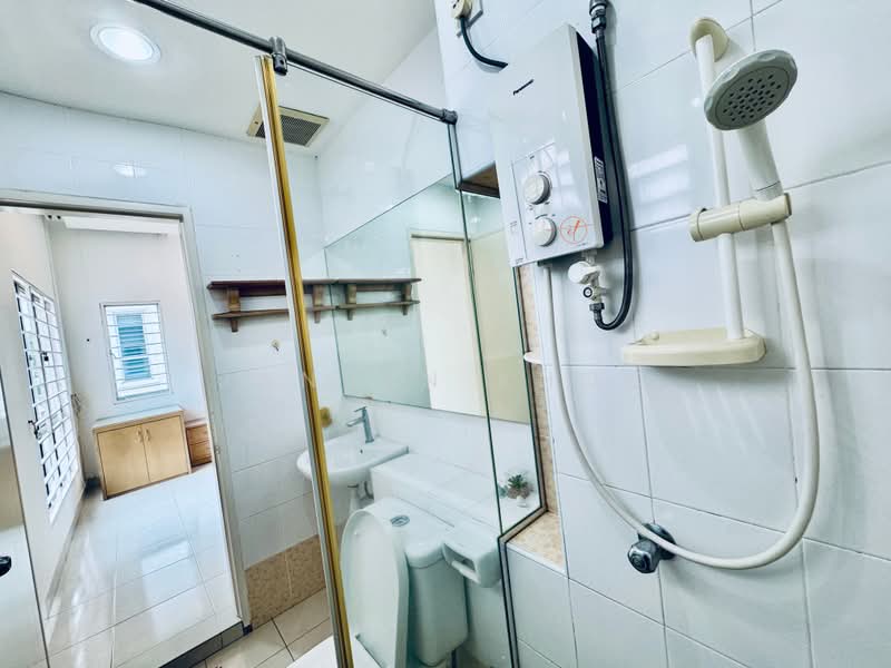 Rumah Berkembar untuk Disewa di Setia Impian (Setia Alam) - Jansen Khoo - Bathroom - PropertyGuru.com.my
