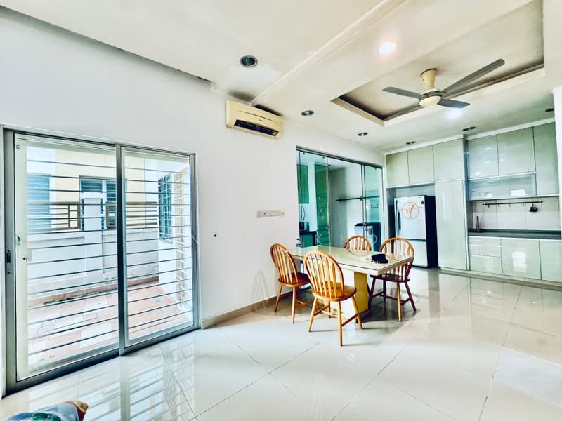 Rumah Berkembar untuk Disewa di Setia Impian (Setia Alam) - Jansen Khoo - Dining Room - PropertyGuru.com.my