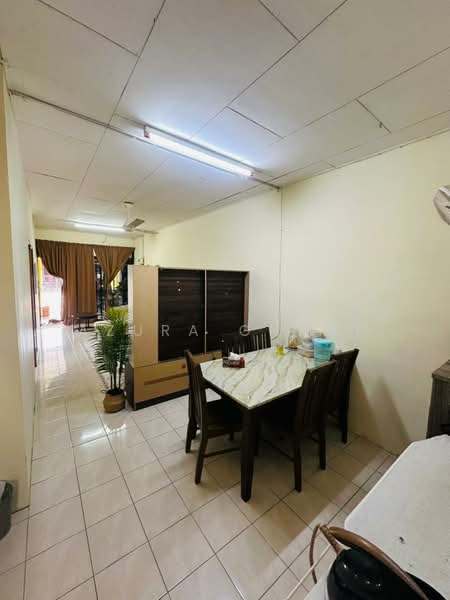1-storey Terraced House for Sale in Gurun (Kedah) - Azura Ghani - Living Room - PropertyGuru.com.my