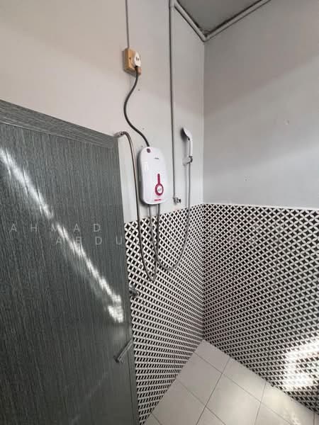 Terraced House for Rent in Sungai Petani (Kedah) - Ahmad Sharqawwi Abdul Kapor - Bathroom - PropertyGuru.com.my