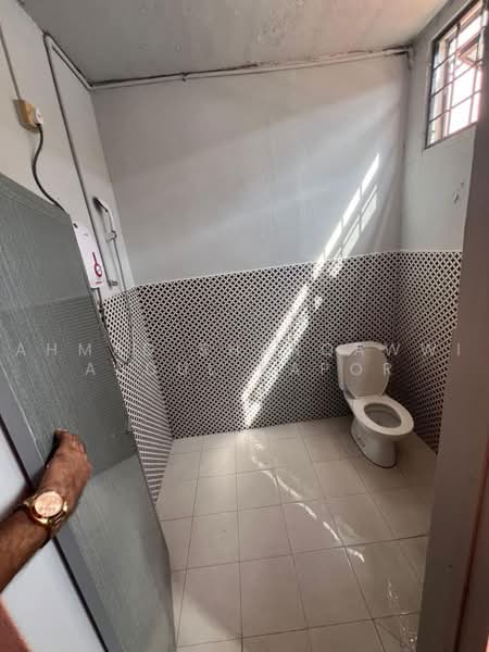 Terraced House for Rent in Sungai Petani (Kedah) - Ahmad Sharqawwi Abdul Kapor - Bathroom - PropertyGuru.com.my