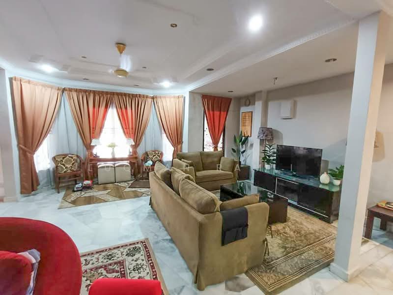 2-storey Terraced House for Sale in Alam Damai (Cheras) - Luqman Ramli - Living Room - PropertyGuru.com.my