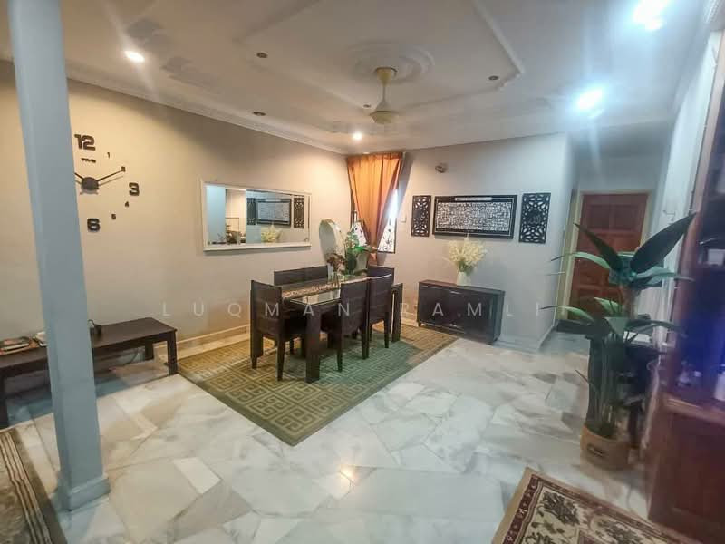 2-storey Terraced House for Sale in Alam Damai (Cheras) - Luqman Ramli - Dining Room - PropertyGuru.com.my