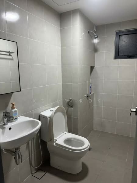 Servis Apartment untuk Disewa di M Arisa - Kelly Kok - Bathroom - PropertyGuru.com.my