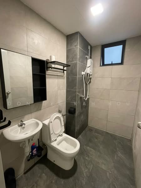 Condominium for Sale at Residensi Bintang - Don Lee Kah Hou - Bathroom - PropertyGuru.com.my