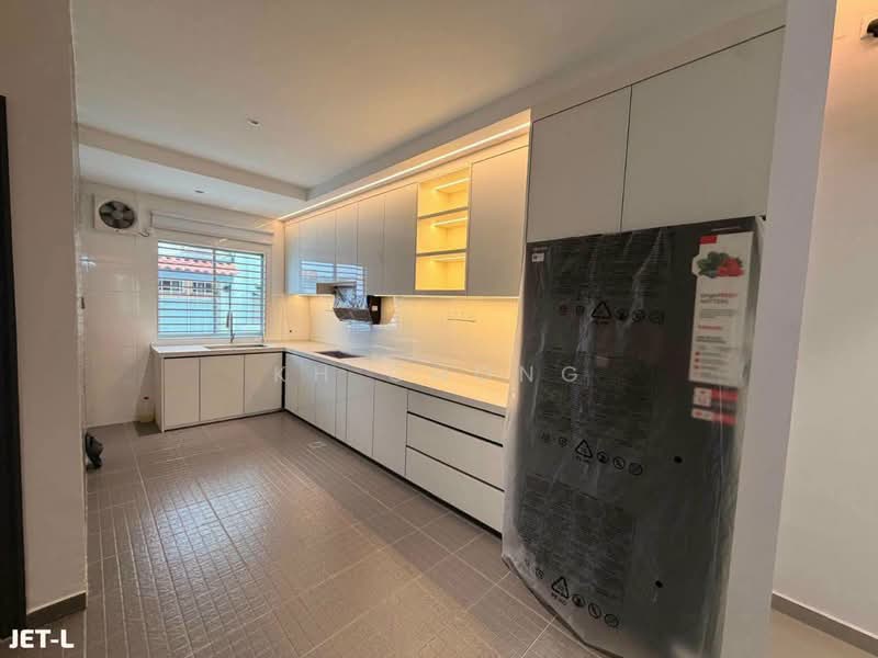 2-storey Terraced House for Sale in Setia Damai (Setia Alam) - KH Chong - Kitchen - PropertyGuru.com.my