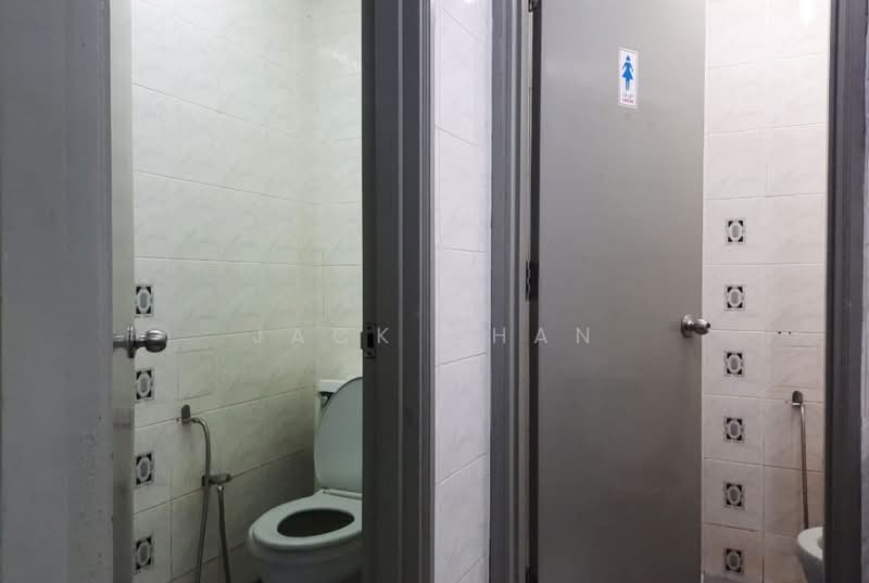 Office for Rent in Petaling Jaya (Selangor) - Jack Chan - Bathroom - PropertyGuru.com.my