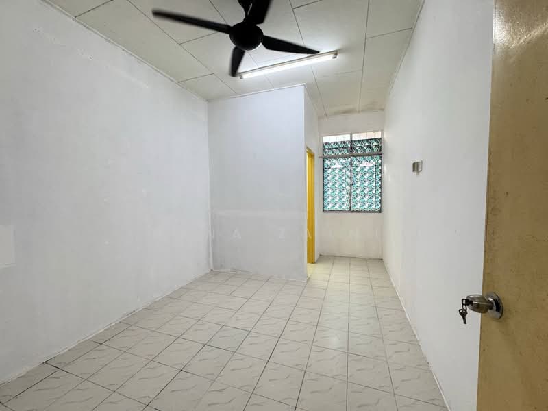 Rumah Teres untuk Dijual di Taman Politeknik (Telok Kemang) - Hana Zaini - Interior - PropertyGuru.com.my